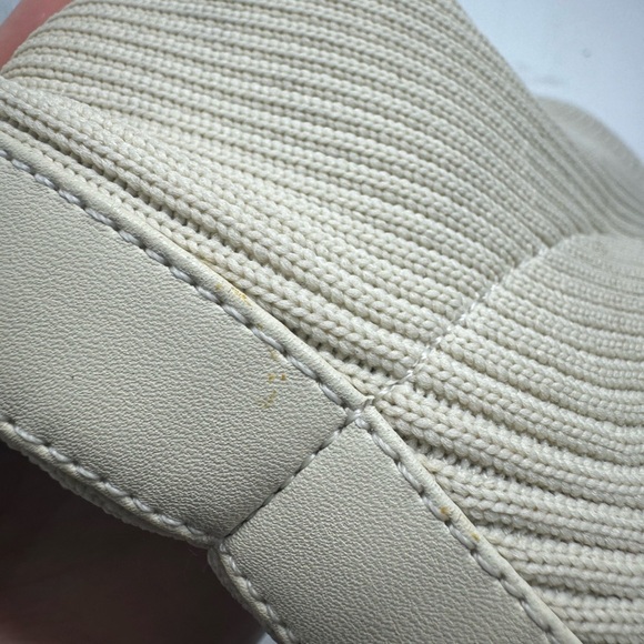 Joie Cream Ribbed Sweater Heeled Booties Size 6.5 - Picture 7 of 16